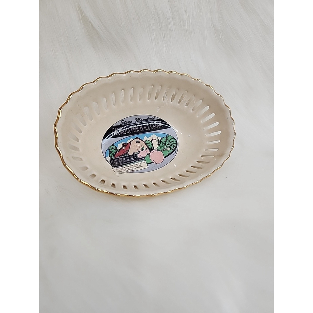 Stone Mountain Georgia Peach Ice Cream Bowl 4.5" Oval